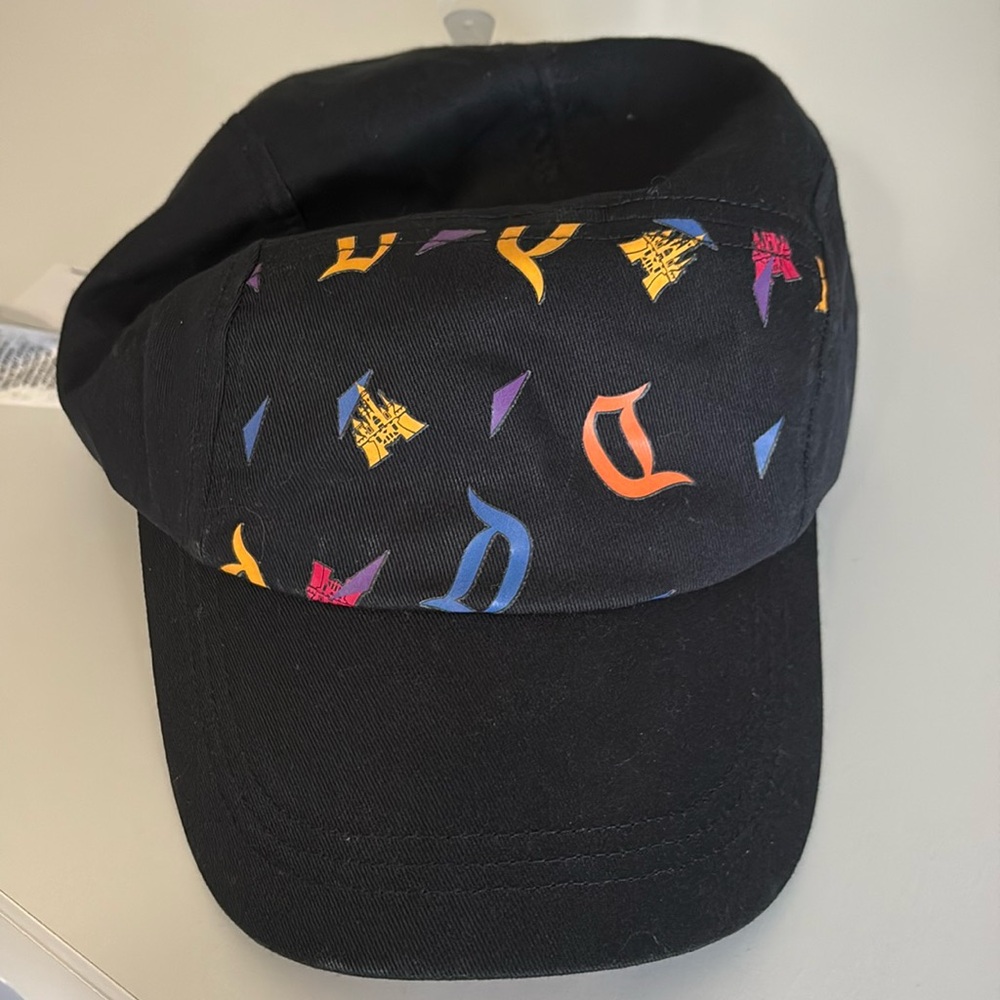 Disneyland Resort cap NWT